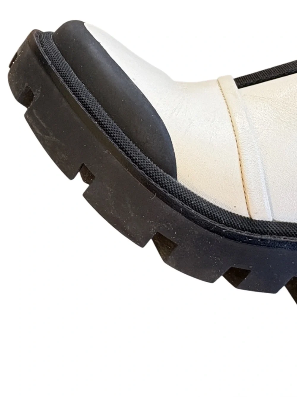 Tory Burch Leather Chelsea Lug Sole Ankle Boots Ivory Black Size 8.5 Retail $428